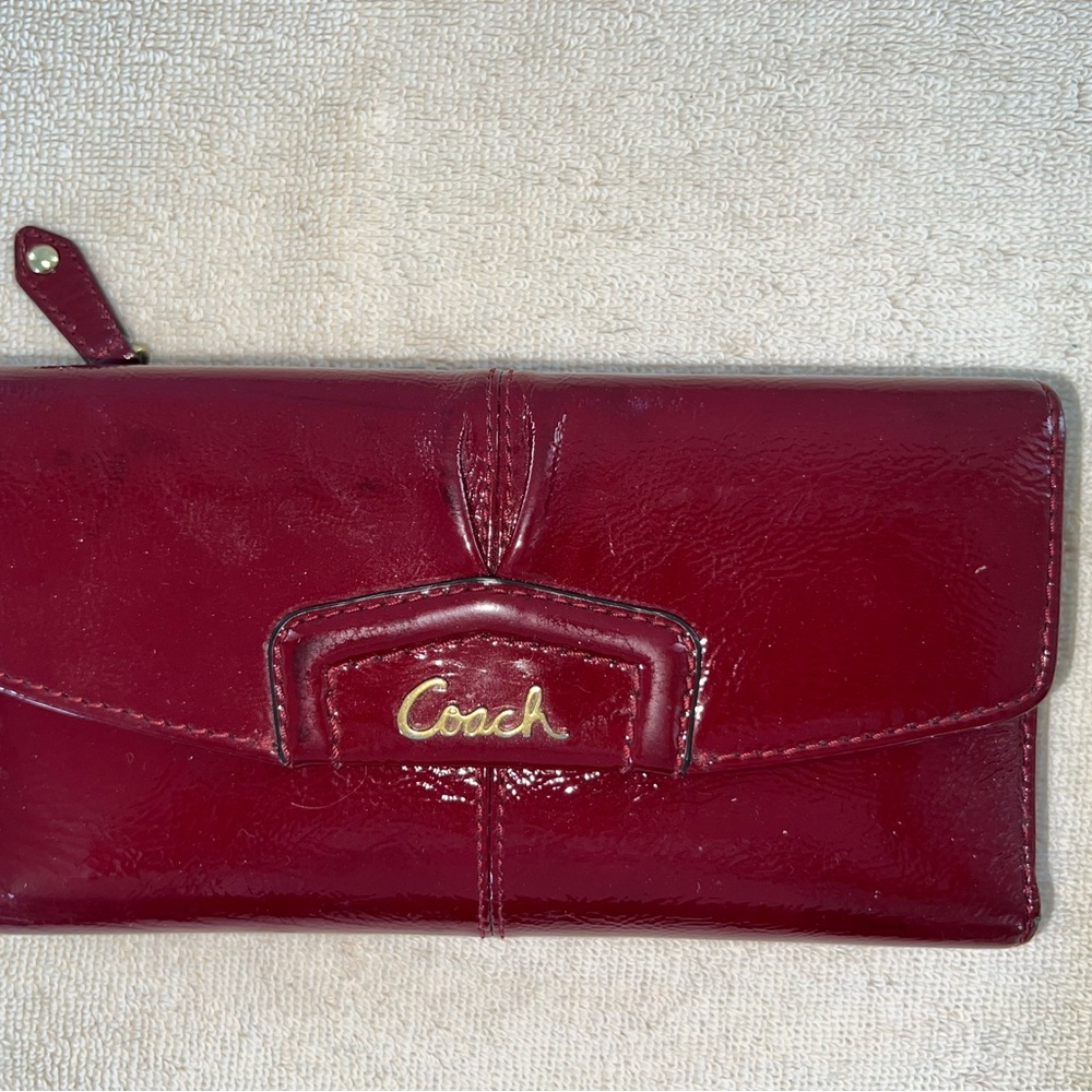 Coach Ashley Checkbook Wallet - F48251 - Picture 12 of 15